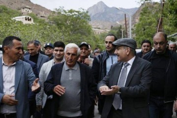 Pashinyan promotes a corridor in the villages