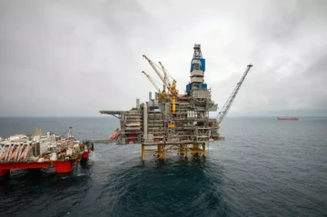 Netherlands strikes deal to boost North Sea gas production