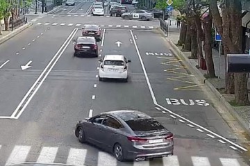 Daha bir küçədə xüsusi hərəkət zolağı təşkil edildi