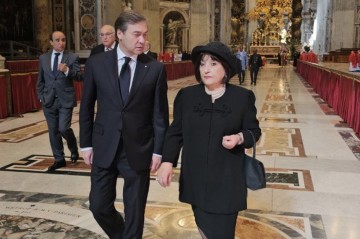 Сагиба Гафарова на церемонии похорон Папы Римского Франциска -