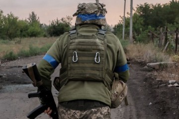 Ukrayna ordusuna atəşi dayandırmaq əmri verildi