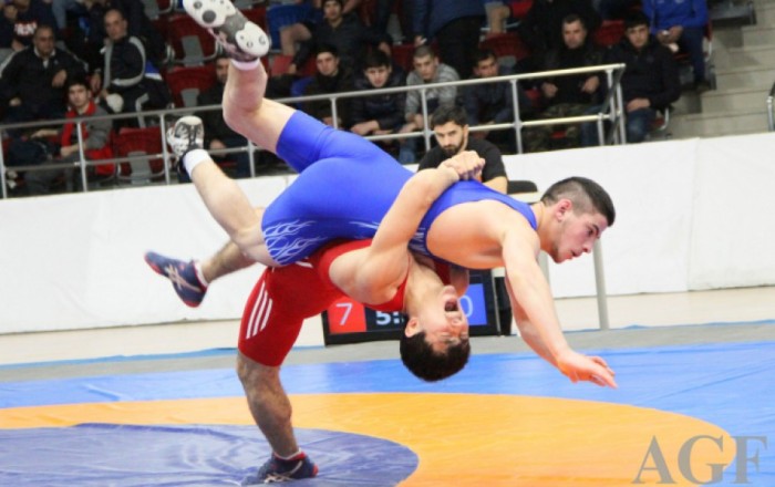 Azerbaijani wrestler defeats Armenian rival