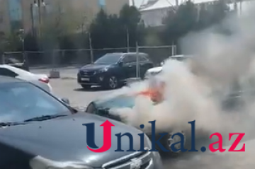 Bakıda üç avtomobil yandı -