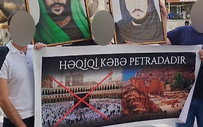 “28 Mall”un qarşısında plakat açan təriqət üzvləri həbs edildi -
