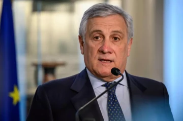 Italian FM urges inclusion of EU sanctions against Russia in Ukraine conflict settlement deal