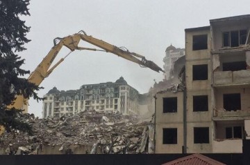 В Сумгайыте снесена незаконная постройка