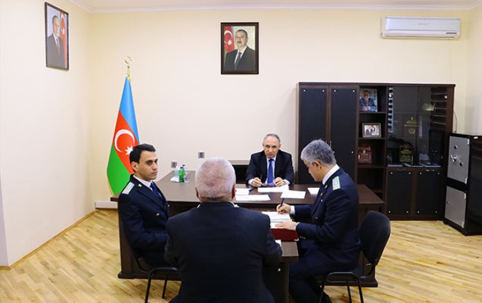 Baş prokuror Qobustanda vətəndaşları qəbul etdi - Fotolar