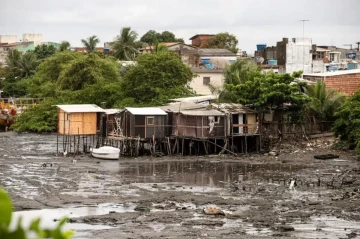 Floods in eastern DR Congo kill more than 100 PHOTO