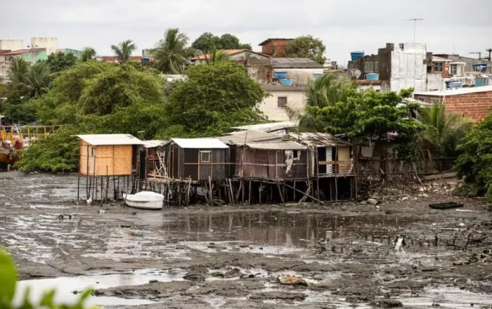 Floods in eastern DR Congo kill more than 100 PHOTO