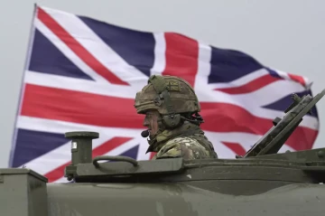 Britain, Germany to jointly develop long-range strike weapon