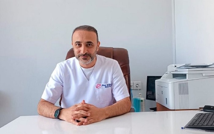 Maşınından və evindən silah tapılan həkim həbs edilib - İşini də itirib