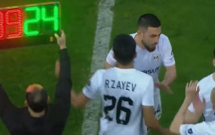 15 yaşında “Qarabağ”da rəsmi debüt etdi -