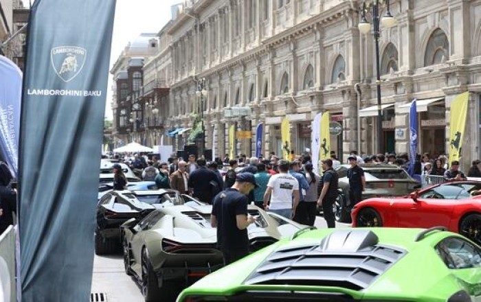 Supercars displayed in Baku - Photo