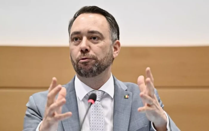 Belgium urges "coalition of the willing" to keep Russian assets frozen