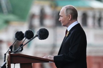 Путин назвал День Победы главным праздником в России