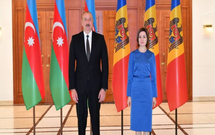 Президент Азербайджана встретился с Майей Санду