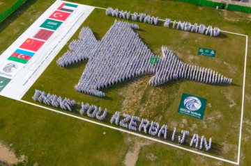 Pakistan holds flash mob to thank Azerbaijan for support