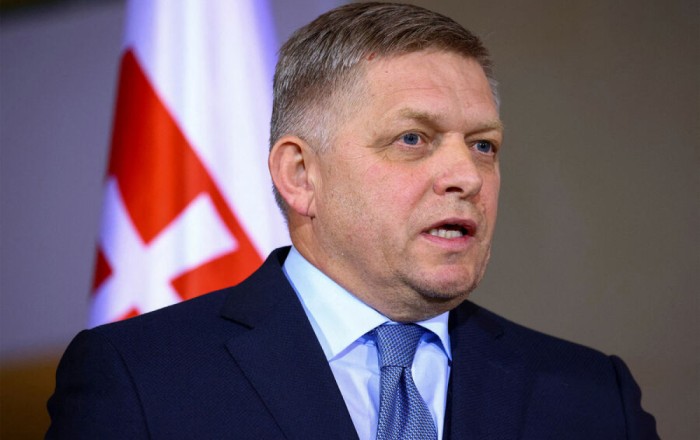 Фицо грубо ответил на обвинения Каллас