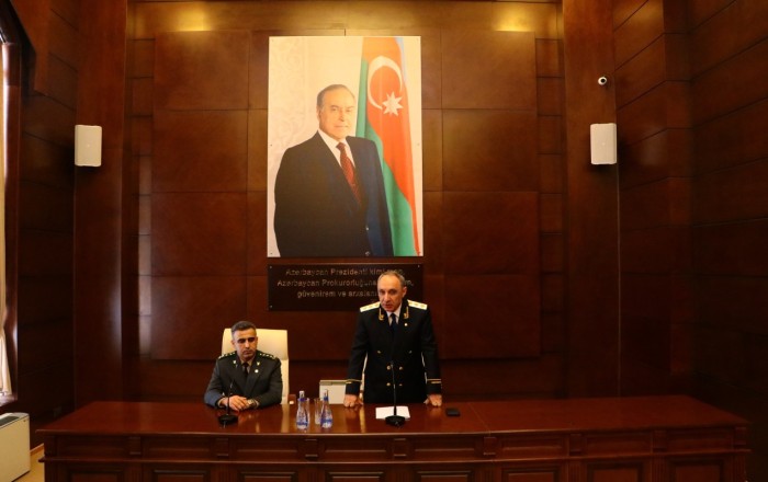 Kamran Əliyev yeni Hərbi prokuroru kollektivə təqdim etdi -