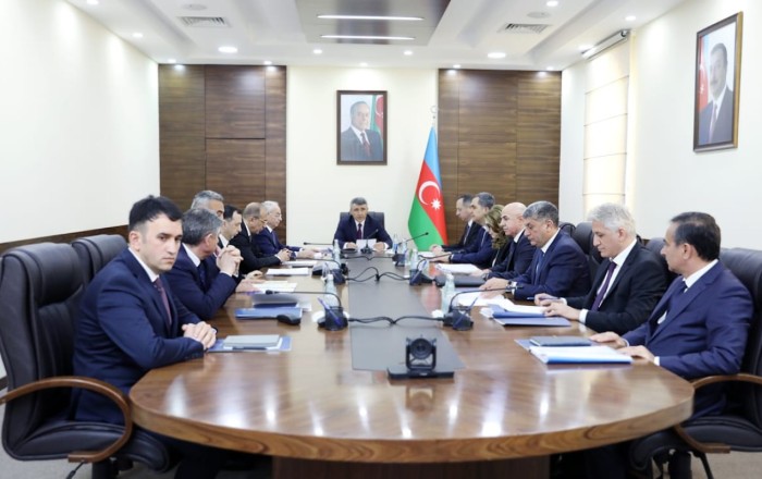 İnam Kərimov Məhkəmə-Hüquq Şurasının iclasını keçirdi