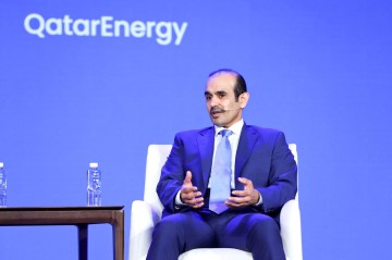 Qatar plans major boost in LNG, petrochemicals by 2027