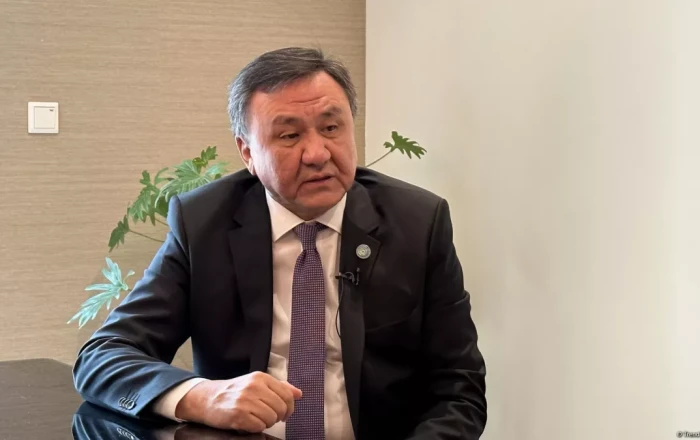 Кубанычбек Омуралиев прибыл в Азербайджан