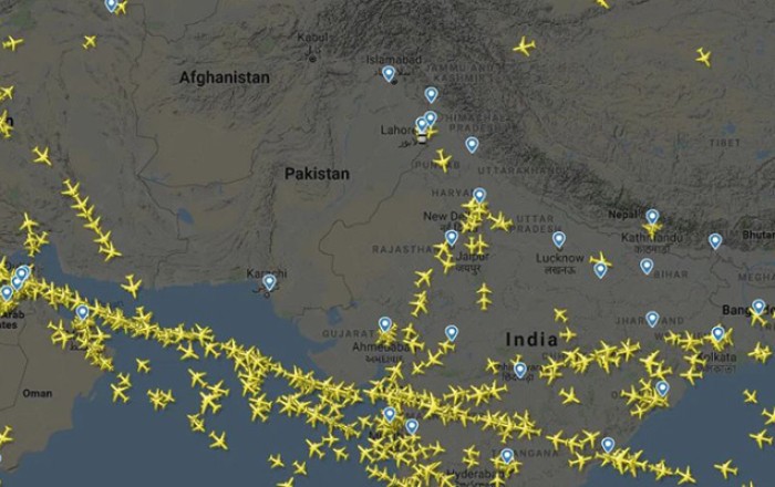 Pakistan hava məkanını bağladı