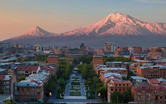 İrəvan da “Rus evi”ni bağlayır: Casusluq ittihamı...