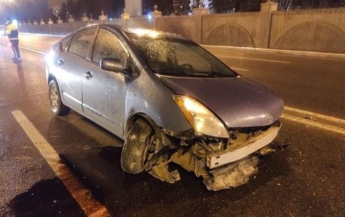 Bakıda "Prius" "Kamaz"la toqquşdu - Ölən və yaralananlar var