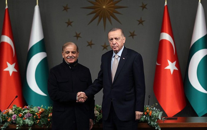 Hindistan və Pakistan arasındakı gərginliyi müzakirə etdilər