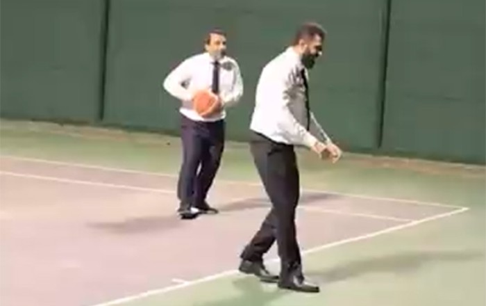 Basketbol oynadı, gündəm oldu - Video