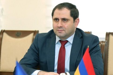 Министр обороны Армении отправился в Германию