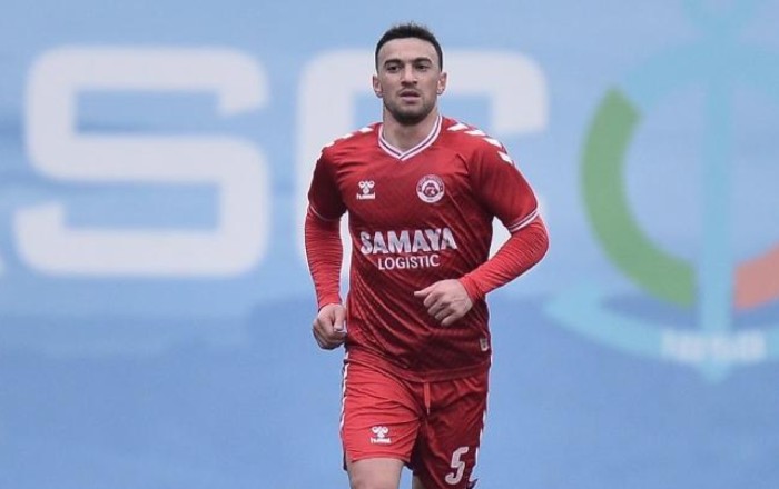 "Azərbaycan futboluna layiq olmağa çalışmışam" -