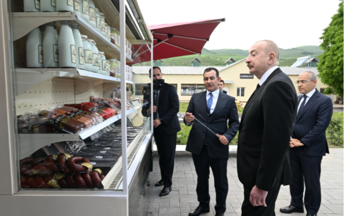 4 milyon manat yatırıb, Dubaya və Qətərə ət satacaq - İlham Əliyev "Qoç Ət"in Xocalıdakı təsərrüfatında - FOTOLAR