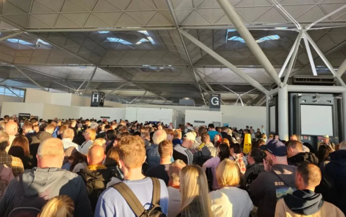 IT meltdown at London Stansted Airport strands 10,000 travelers in chaos