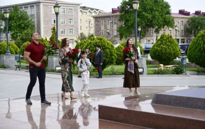 Лейла и Арзу Алиевы посетили Нахчыван