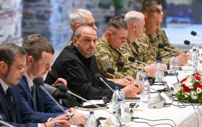 Ukrainian defence minister keeps silent on next steps as talks shift to new modalities