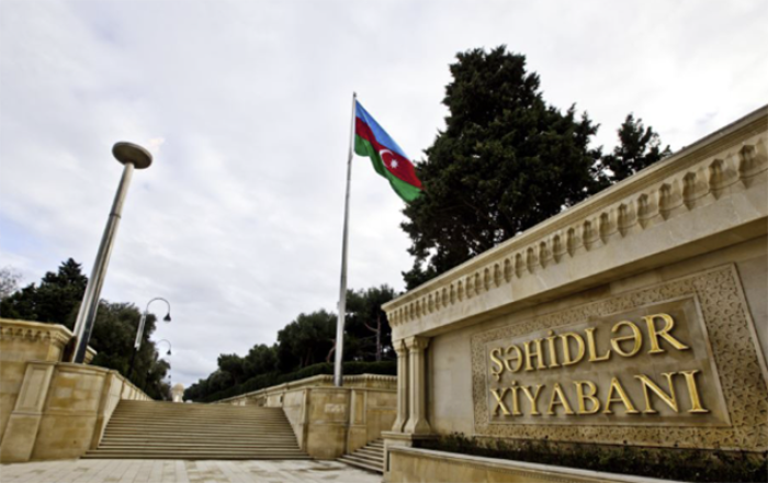 To Lam Şəhidlər xiyabanını ziyarət etdi