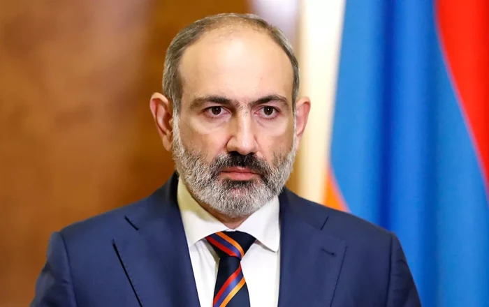 Армянская оппозиция выдвинула вотум недоверия Пашиняну