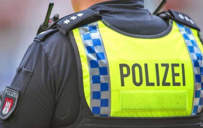 Almaniyada 200-dək polis barəsində araşdırma başladı