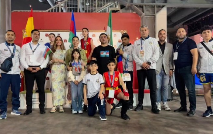 Əminə dünya çempionu oldu - Video