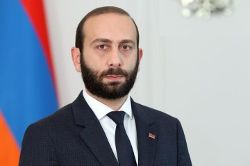 Mirzoyan Əl-Nəhyanla Ermənistan-Azərbaycan münasibətlərindən danışdı