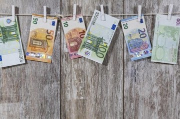 Dünyanın “ən çirkli” pulu hansıdır?