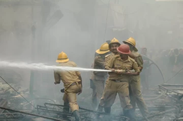 Fire claims 17 lives in pearl shop, including women, children in India