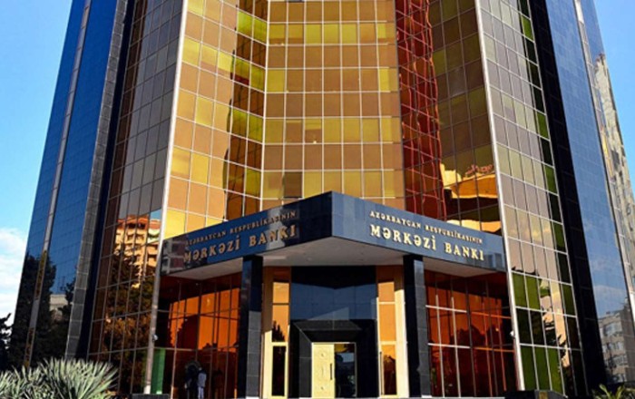 Mərkəzi Bankın rəhbərliyinə 2.7 milyon manat maaş ödənilib