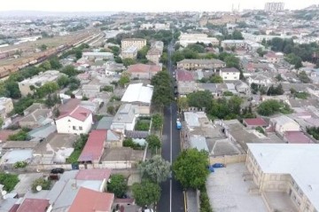 Bakının bu ərazisində evlər su qiymətinədir