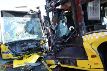 Deadly metrobus collision in Istanbul kills one