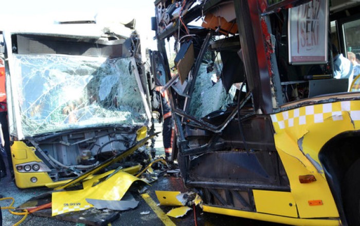 Deadly metrobus collision in Istanbul kills one