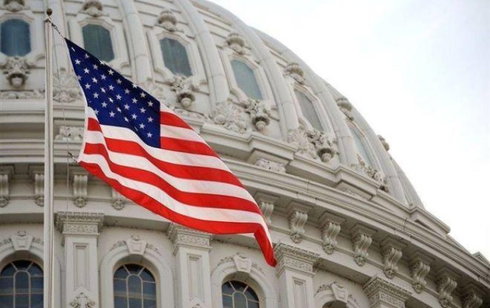 Старший советник Трампа сравнил Китай с вампиром