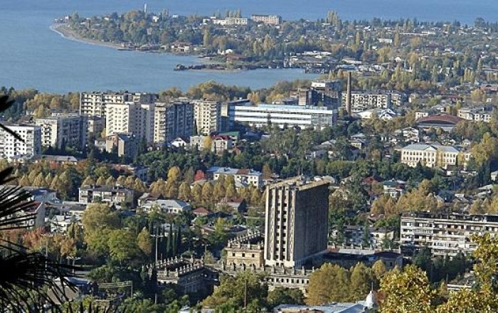 Suxumi aeroportu açıldı: Tiflisdən sərt reaksiya...